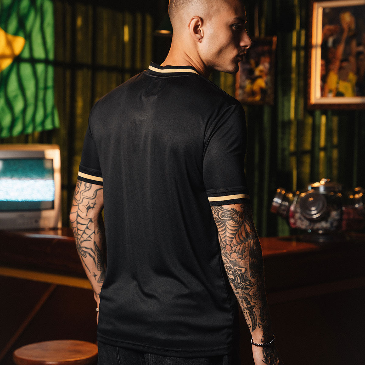 Brazil Retro Urban Dry Black Men's T-Shirt
